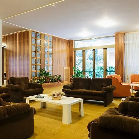 Hotel G. Capitol 4*